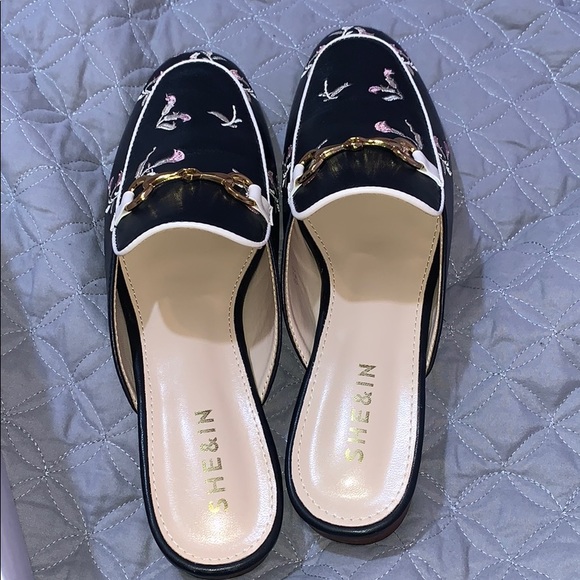 Floral Mules - Picture 2 of 7